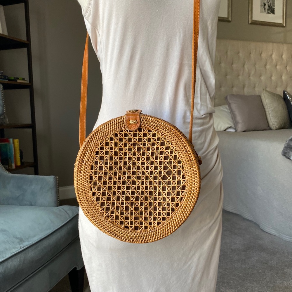 Round Rattan Crossbody - Picture 3 of 5